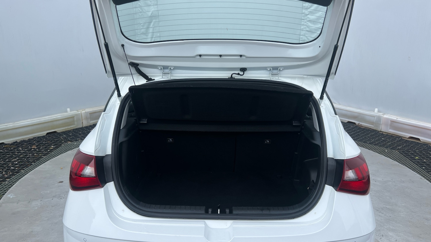 Used Hyundai i20 2022 for sale - 77999270: Photo 4