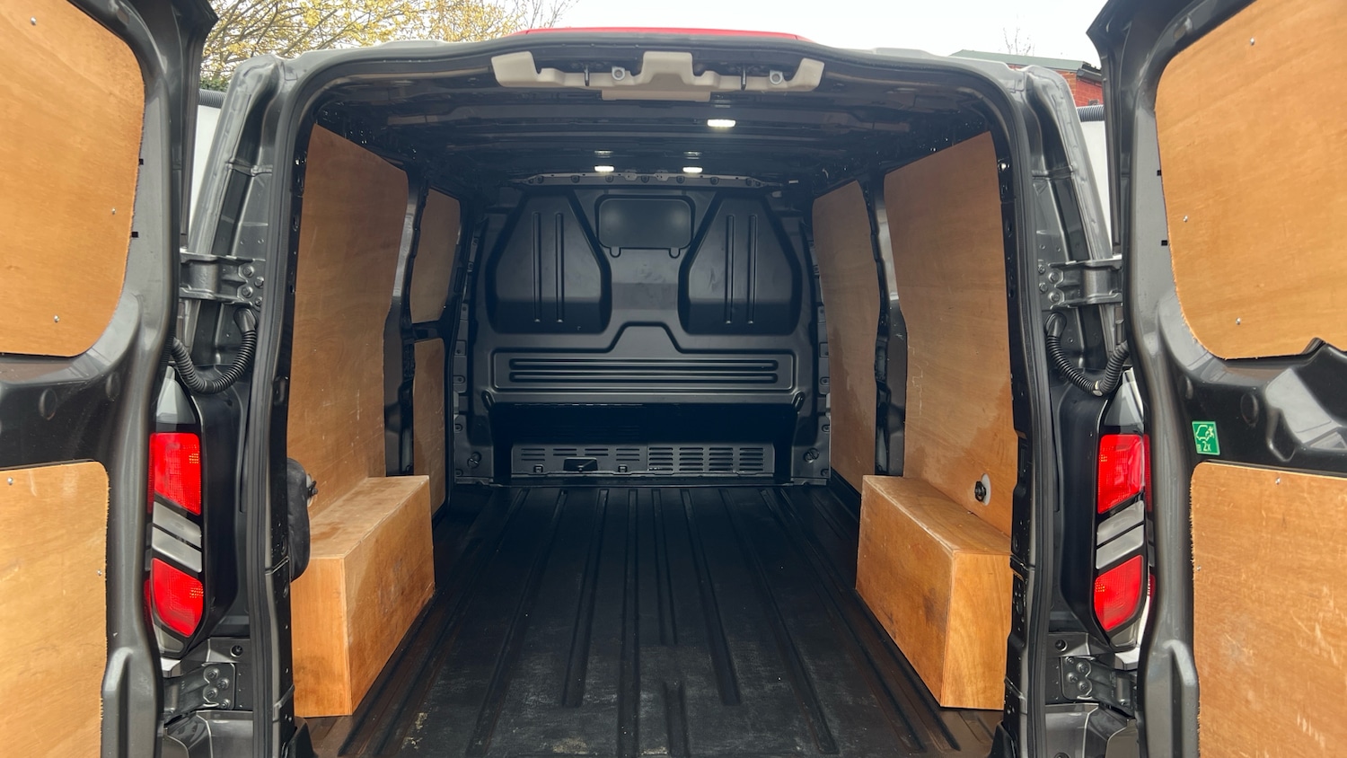 Used Ford Transit Custom 2025 for sale - 77999273: Photo 4