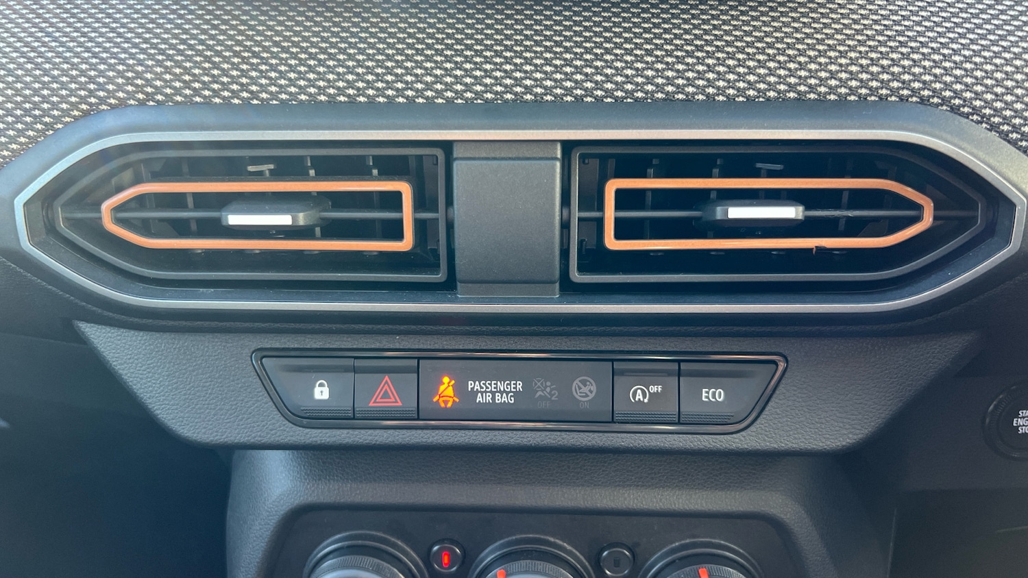 Used Dacia Sandero Stepway 2023 for sale - 77935122: Photo 24