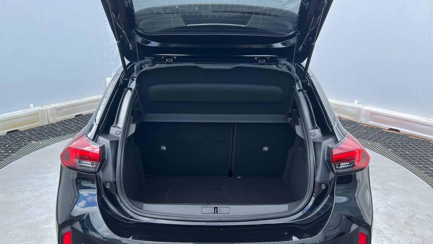 Used Vauxhall Corsa 2023 for sale - 78109165: Photo 4