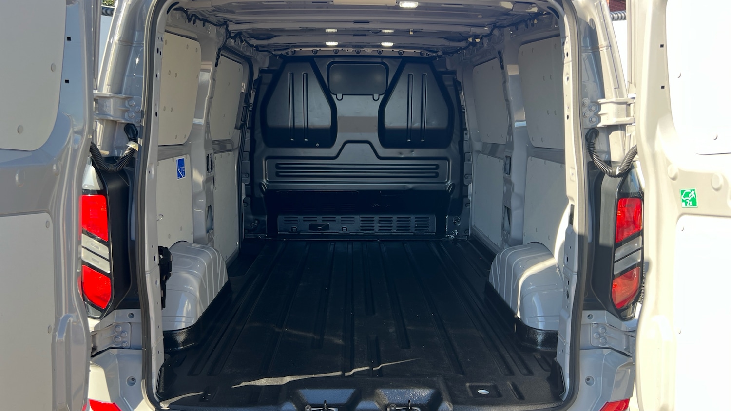 Used Ford Transit Custom 2024 for sale - 77931565: Photo 4