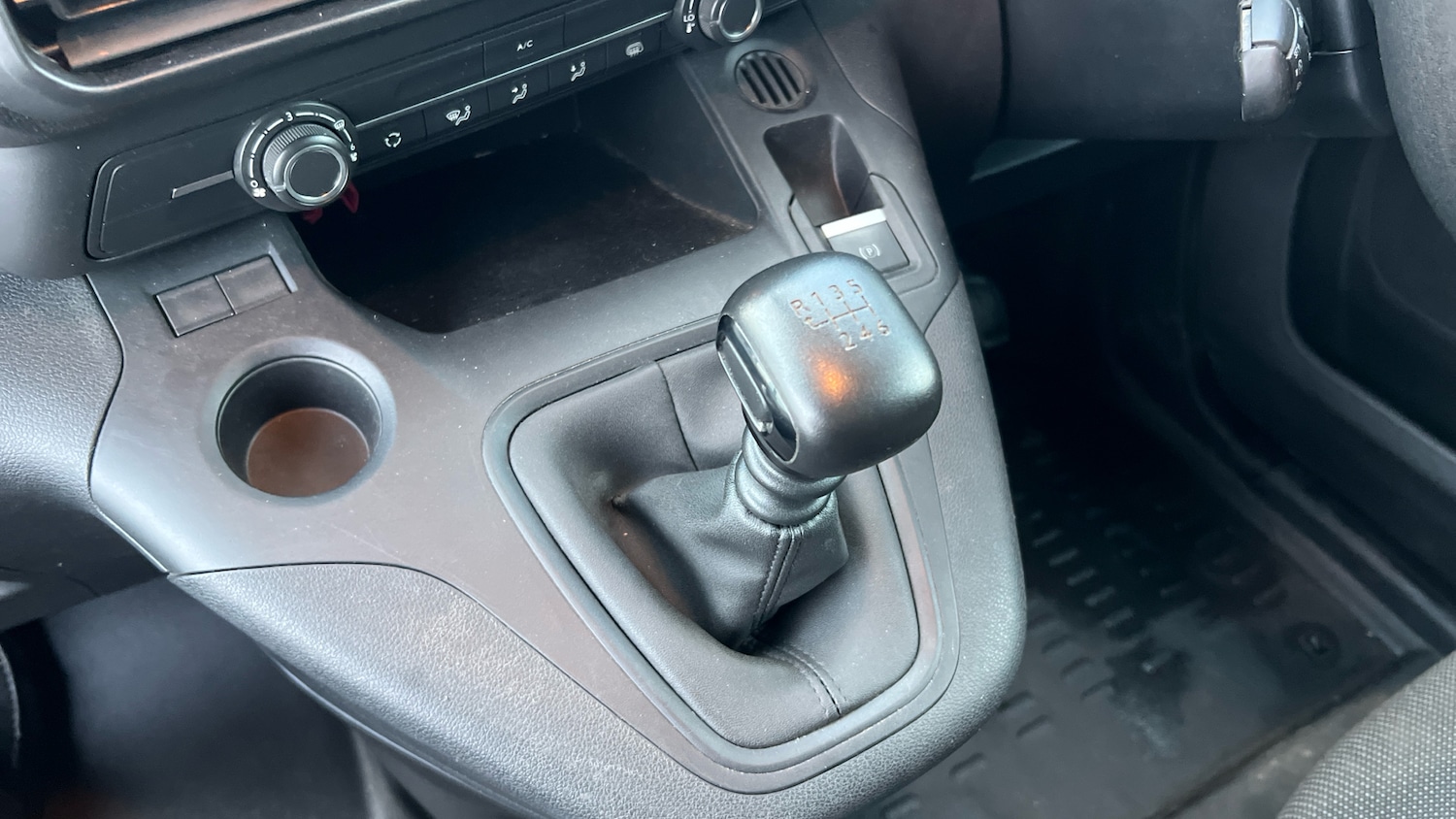 Used Peugeot Partner 2023 for sale - 76662920: Photo 13