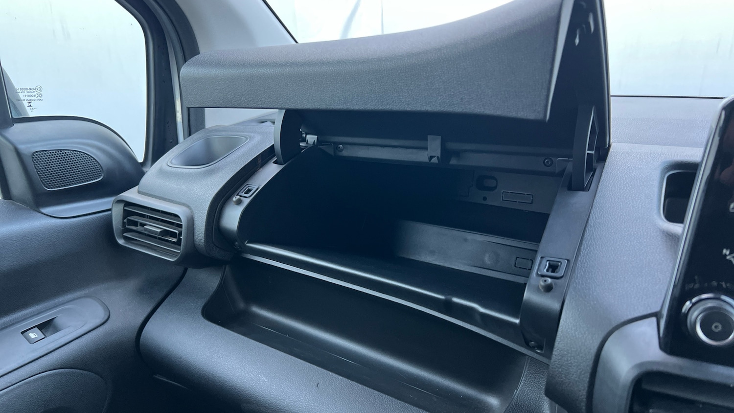 Used Peugeot Partner 2023 for sale - 76662920: Photo 19