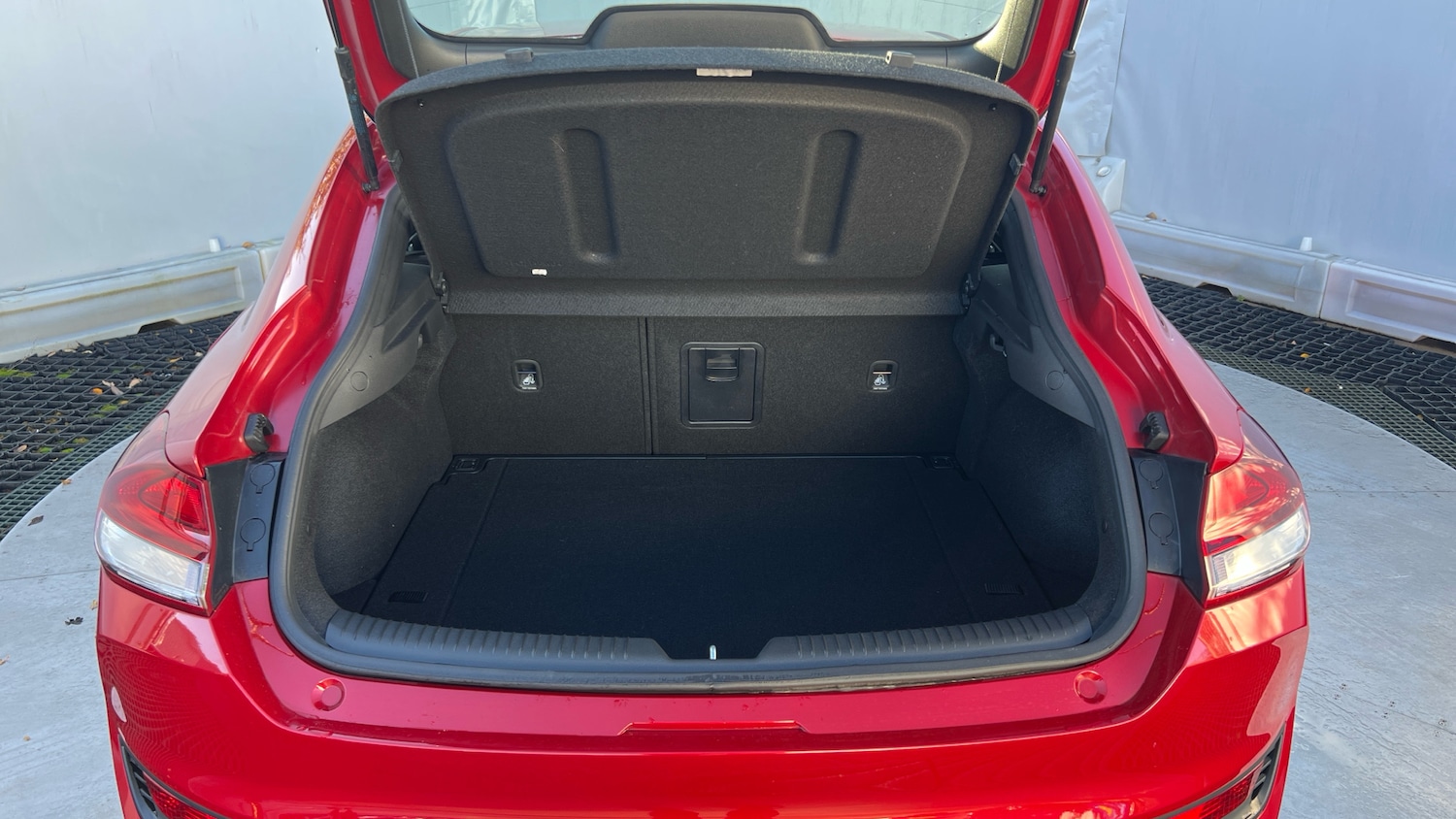 Used Hyundai i30 2018 for sale - 76795077: Photo 4