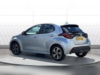 Used Toyota Yaris 2024 for sale - 78838401: Photo