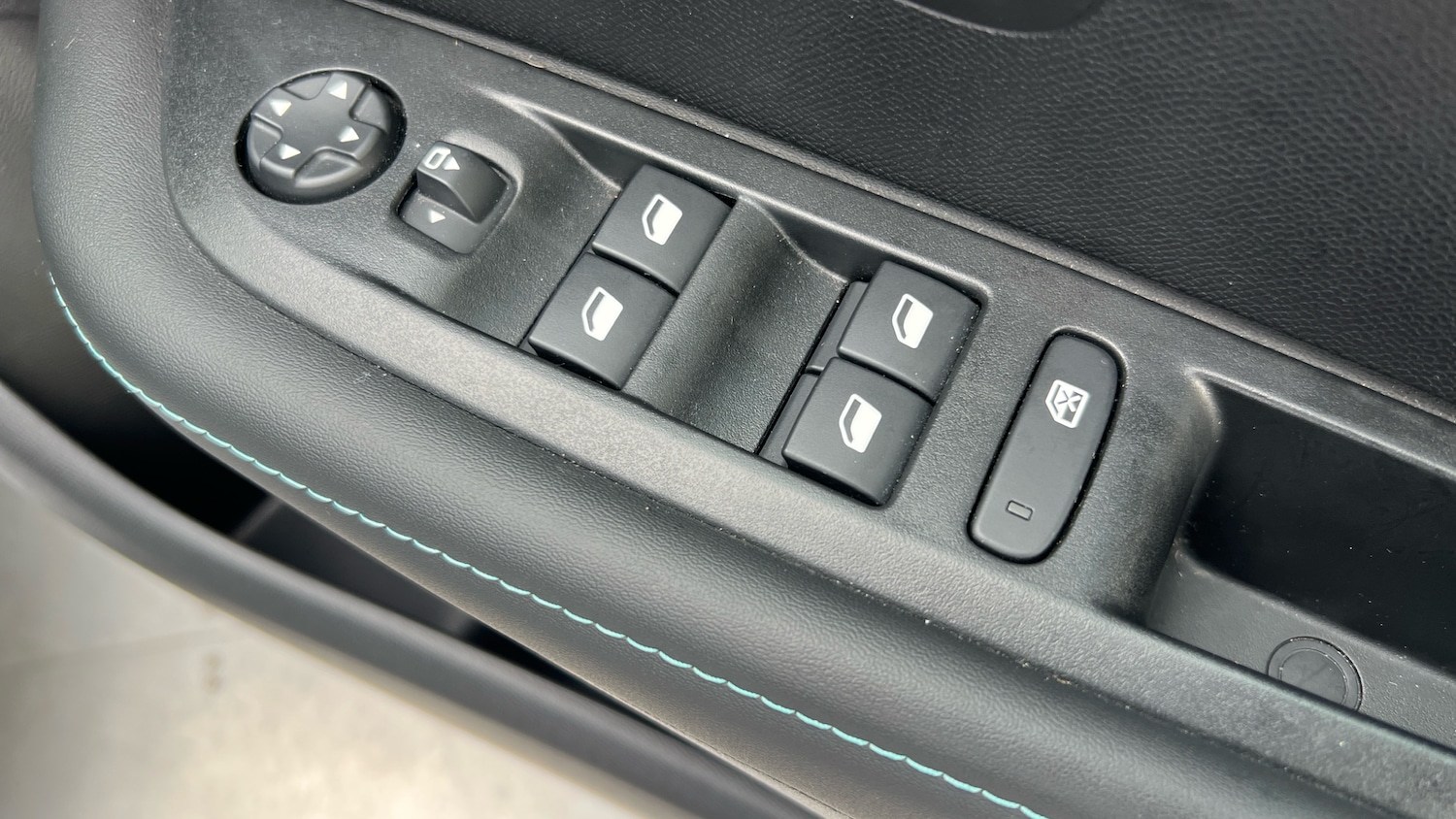 Used Peugeot 208 2023 for sale - 77403773: Photo 40