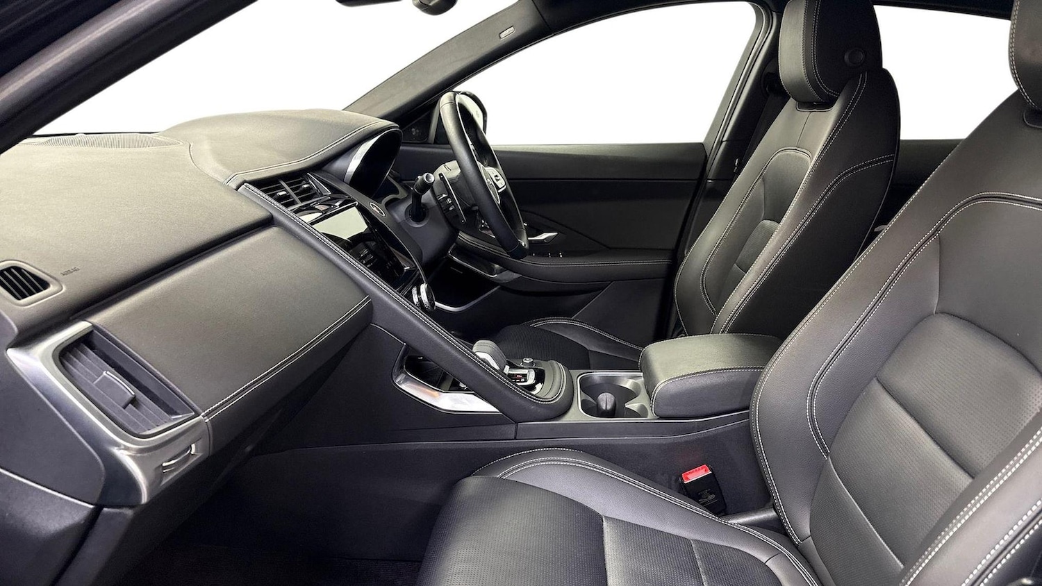 Used Jaguar E-Pace 2024 for sale - 78191299: Photo 3