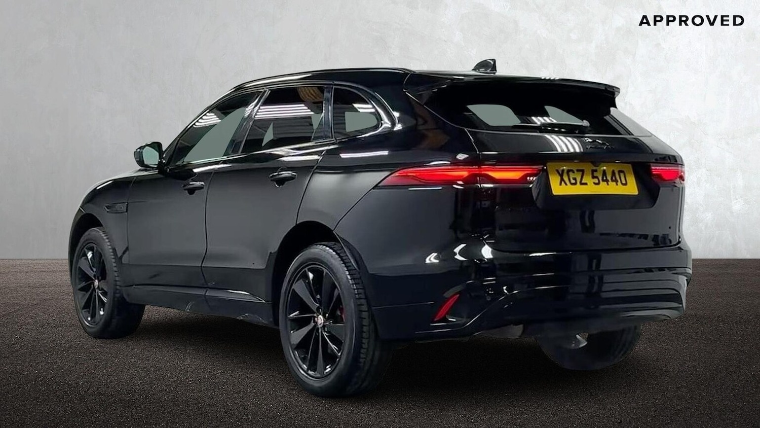 Used Jaguar F-Pace 2022 for sale - 77901676: Photo 2
