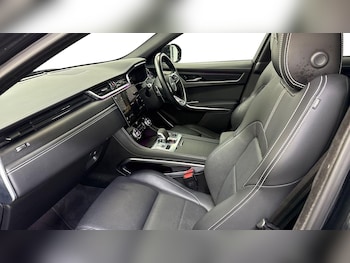 Used Jaguar F-Pace 2022 for sale - 77901676: Photo