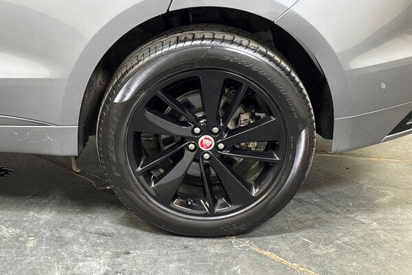 Used Jaguar F-Pace 2021 for sale - 76082444: Photo 6