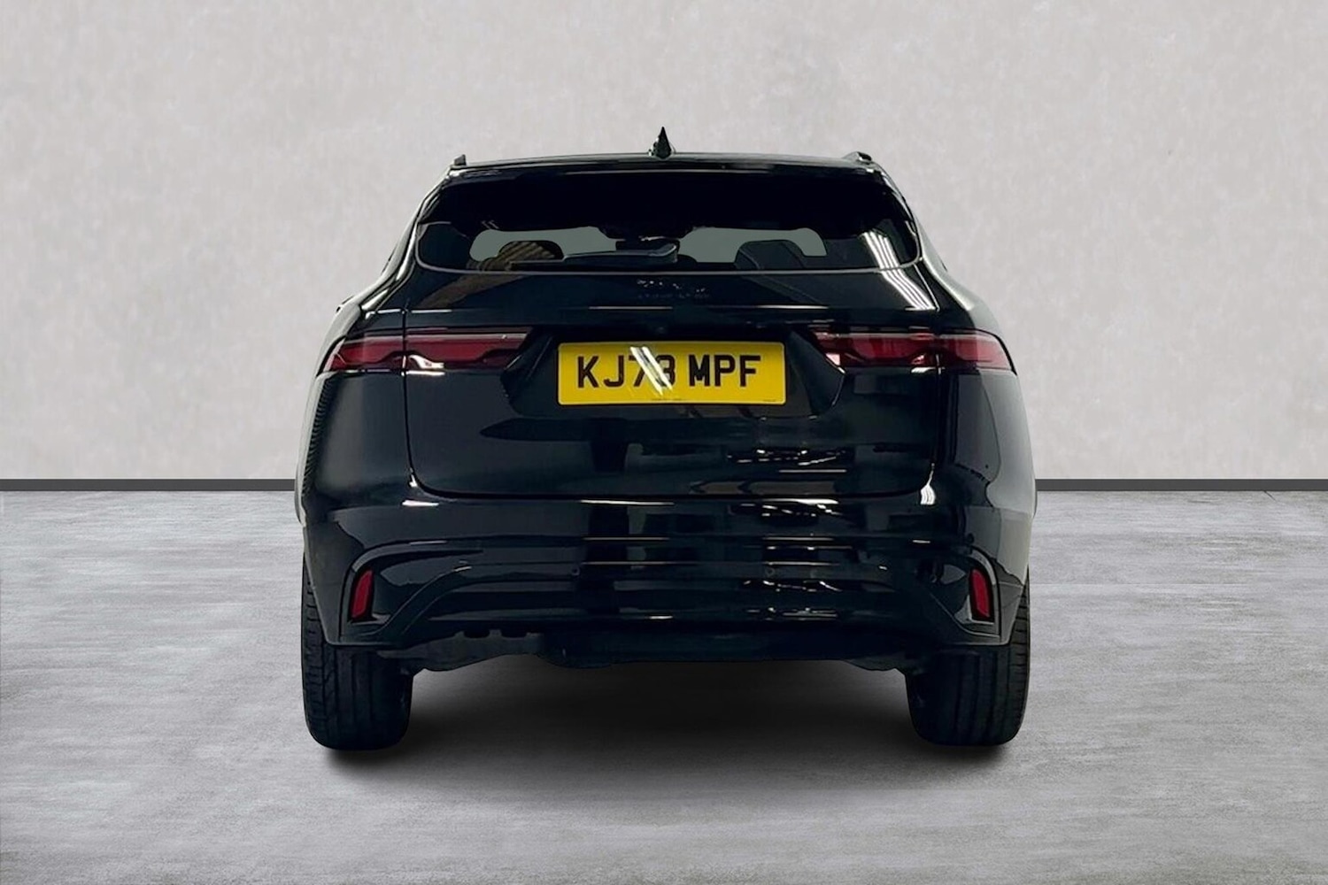 Used Jaguar F-Pace 2024 for sale - 76918979: Photo 18