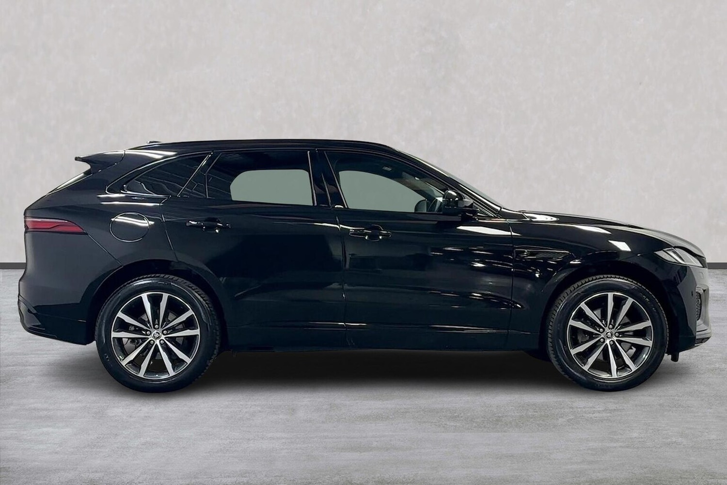 Used Jaguar F-Pace 2024 for sale - 76918979: Photo 3