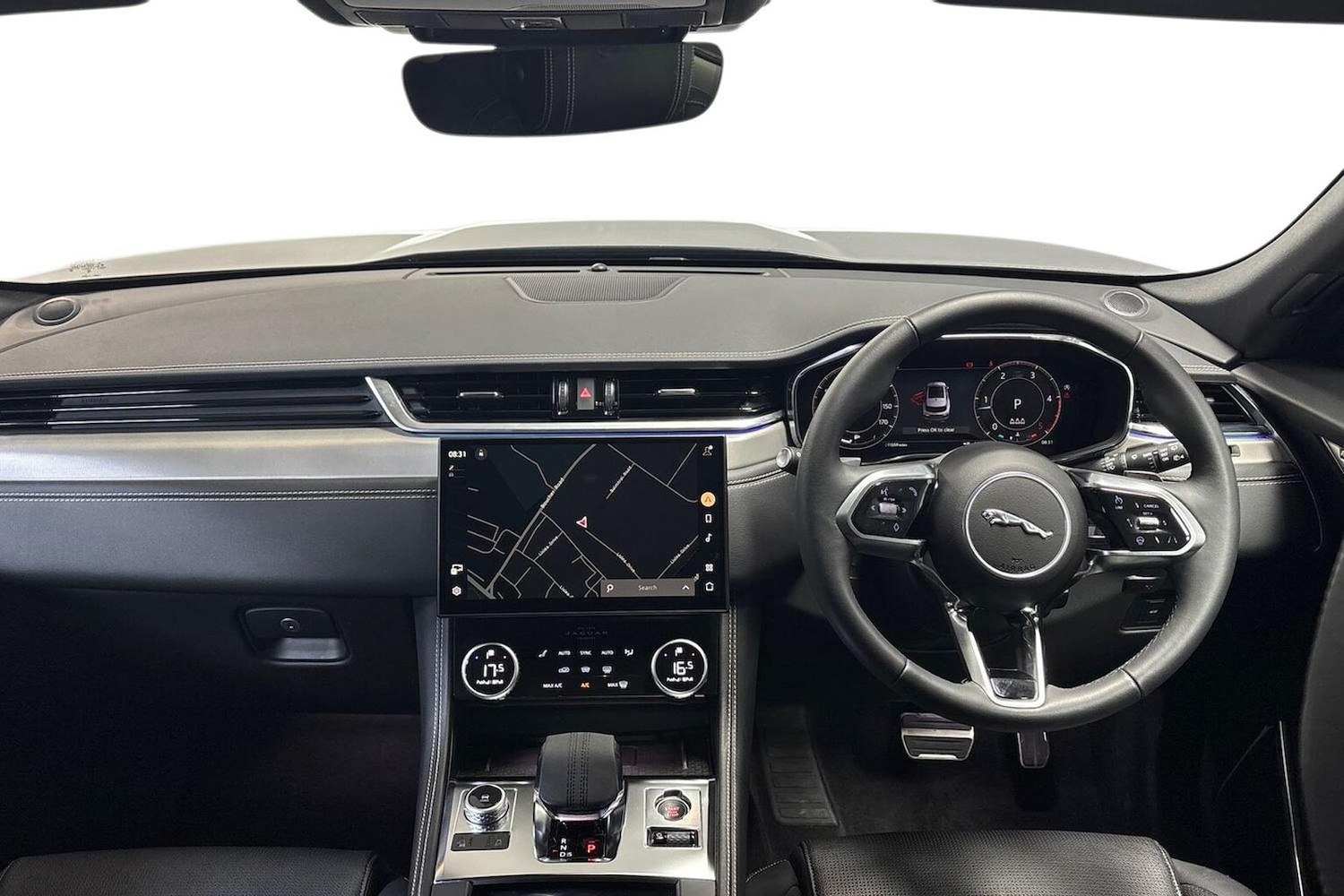 Used Jaguar F-Pace 2024 for sale - 76918979: Photo 8