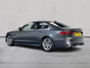 Used Jaguar XF 2023 for sale - 76181402: Photo 2