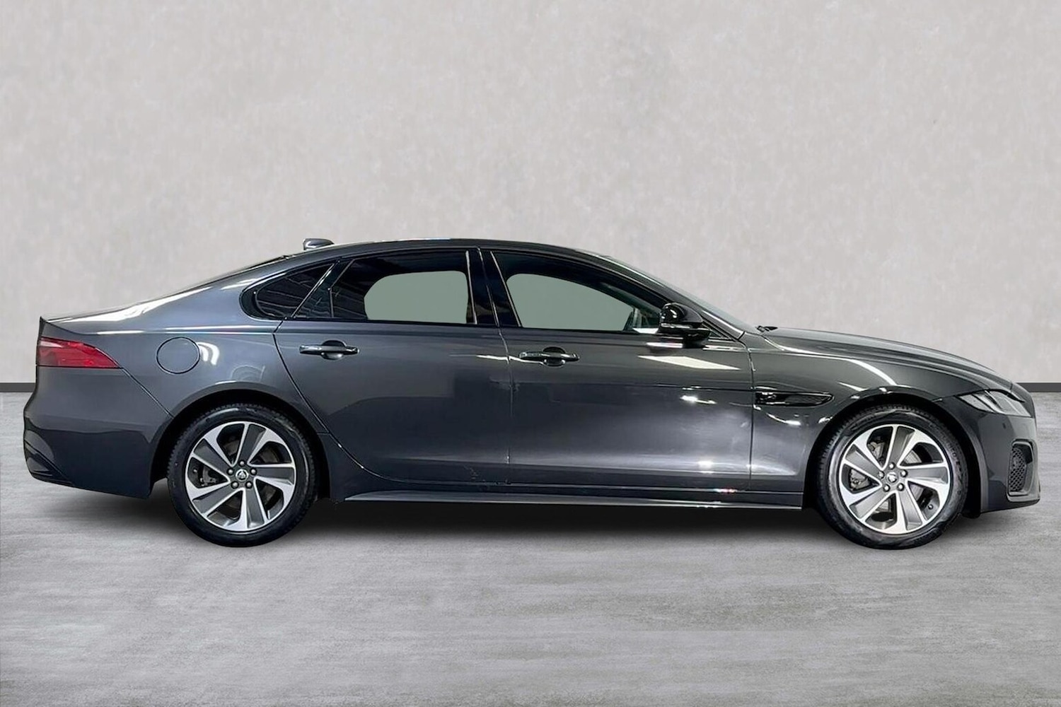 Used Jaguar XF 2023 for sale - 76181402: Photo 3