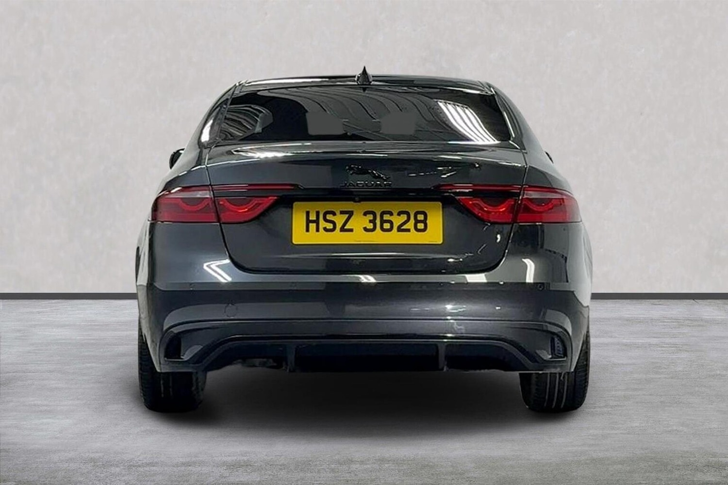 Used Jaguar XF 2023 for sale - 76181402: Photo 4