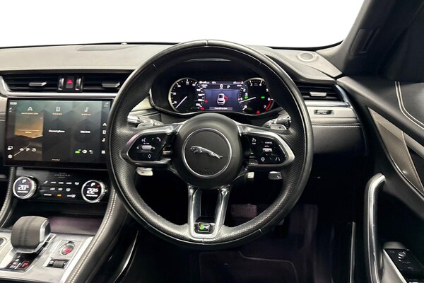 Used Jaguar F-Pace 2022 for sale - 76107174: Photo 9