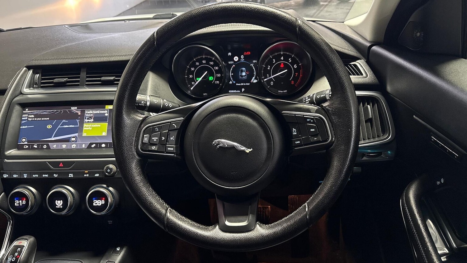 Used Jaguar E-Pace 2019 for sale - 76906354: Photo 15