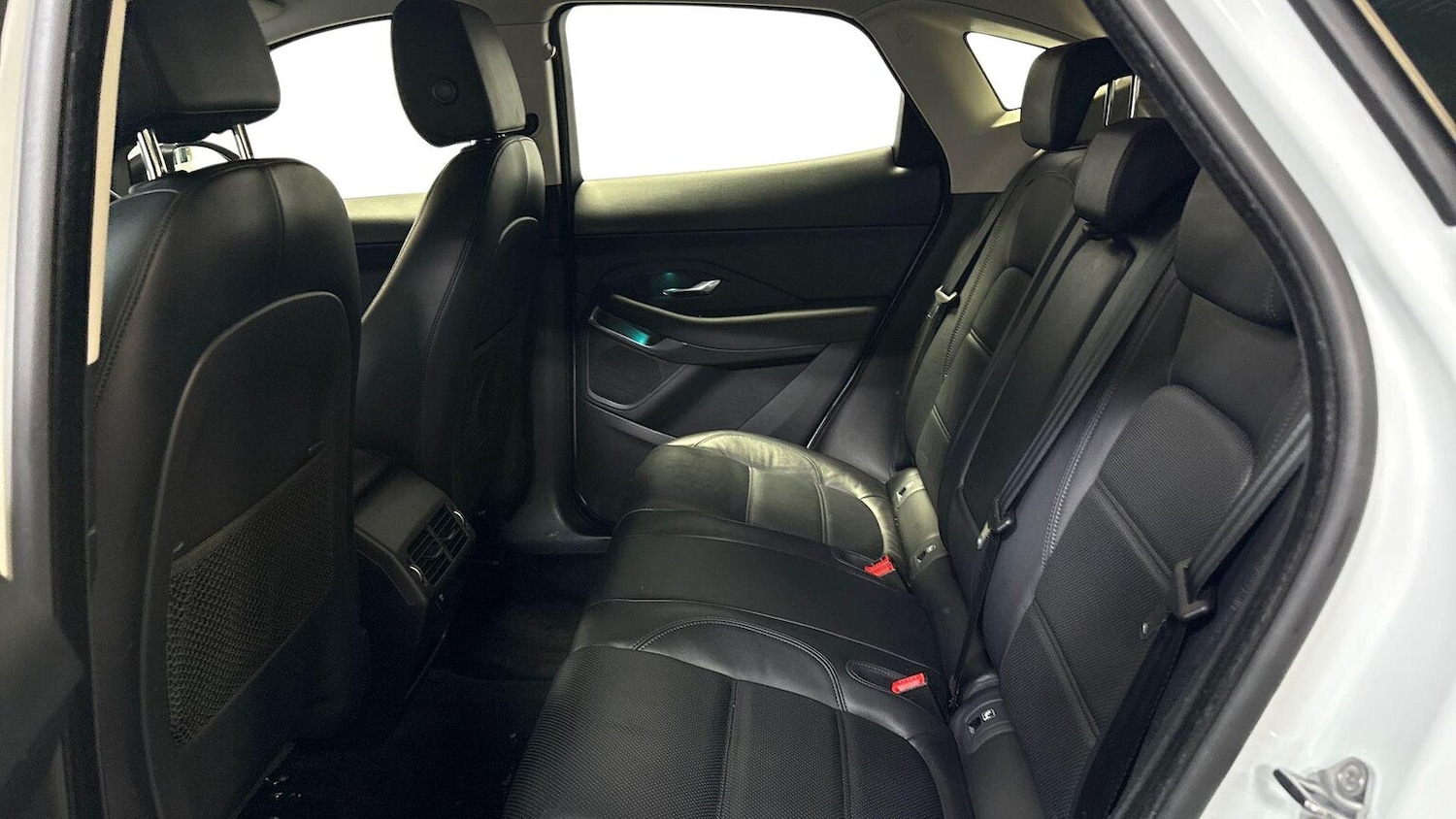 Used Jaguar E-Pace 2019 for sale - 76906354: Photo 4