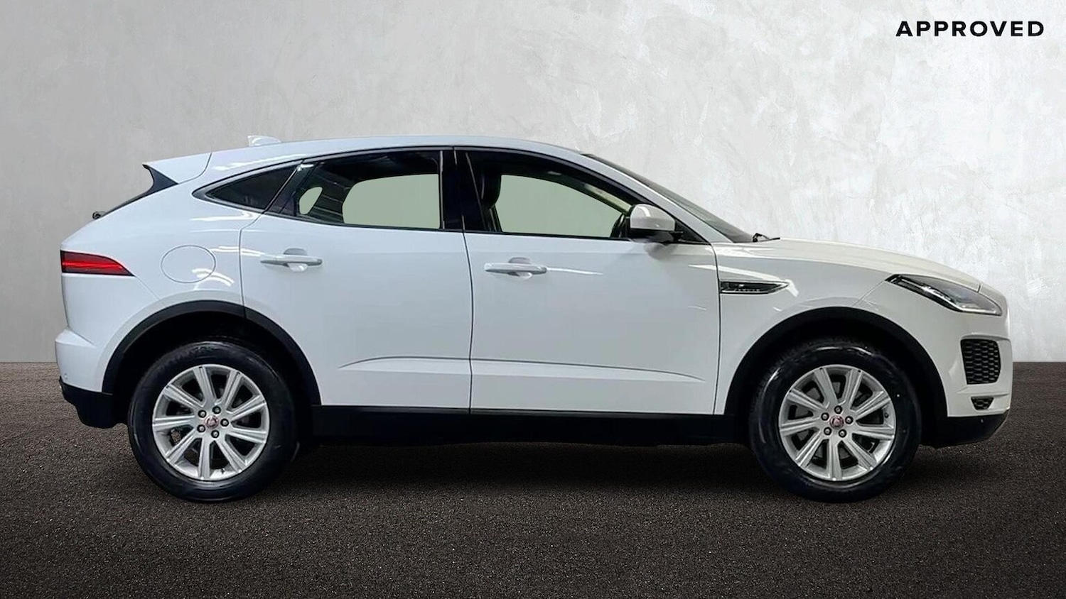 Used Jaguar E-Pace 2019 for sale - 76906354: Photo 5