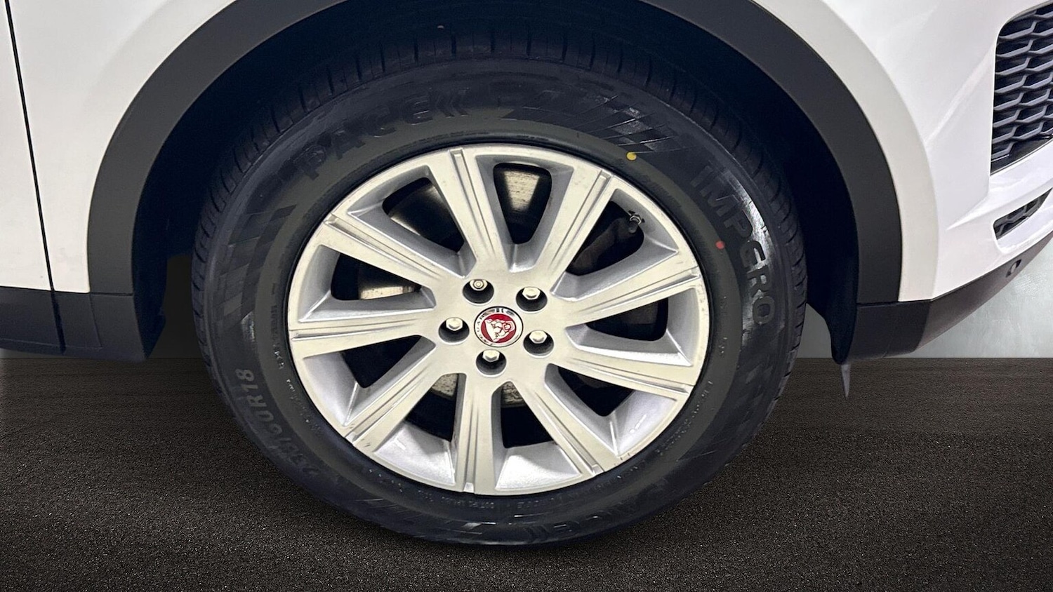 Used Jaguar E-Pace 2019 for sale - 76906354: Photo 8