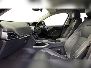 Used Jaguar F-Pace 2019 for sale - 78739694: Photo