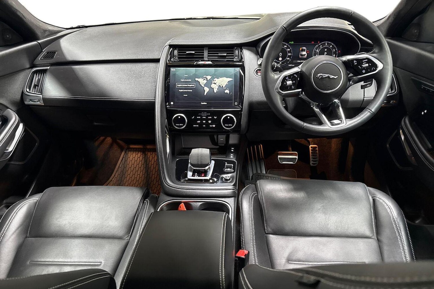 Used Jaguar E-Pace 2024 for sale - 76577310: Photo 8