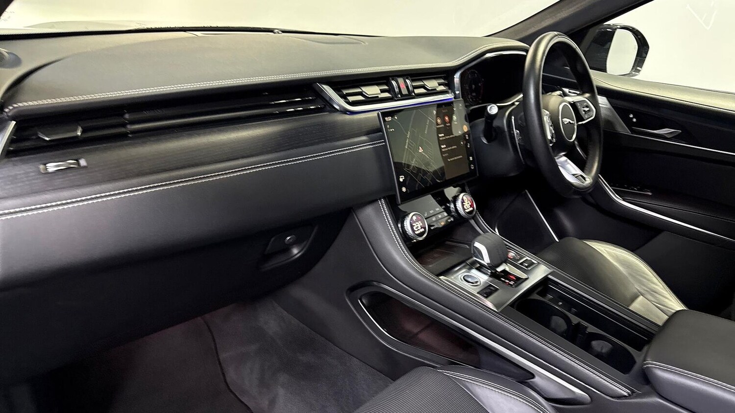 Used Jaguar F-Pace 2023 for sale - 77489769: Photo 27