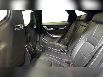 Used Jaguar F-Pace 2023 for sale - 77489769: Photo