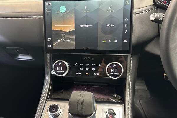 Used Jaguar F-Pace 2023 for sale - 75484823: Photo 13