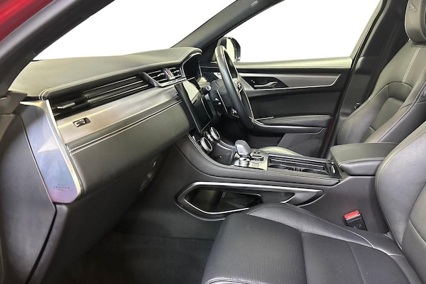 Used Jaguar F-Pace 2023 for sale - 75484823: Photo 7