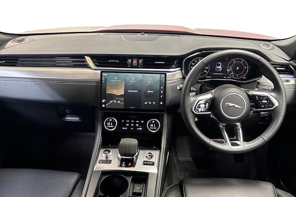 Used Jaguar F-Pace 2023 for sale - 75484823: Photo 8