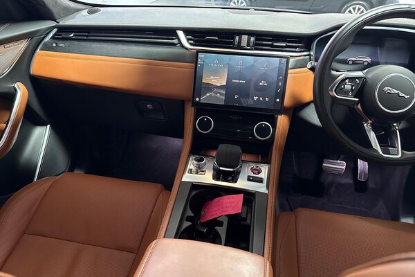 Used Jaguar F-Pace 2023 for sale - 75484813: Photo 13