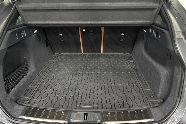 Used Jaguar F-Pace 2023 for sale - 75484813: Photo 17