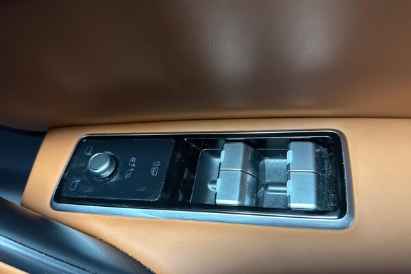 Used Jaguar F-Pace 2023 for sale - 75484813: Photo 21