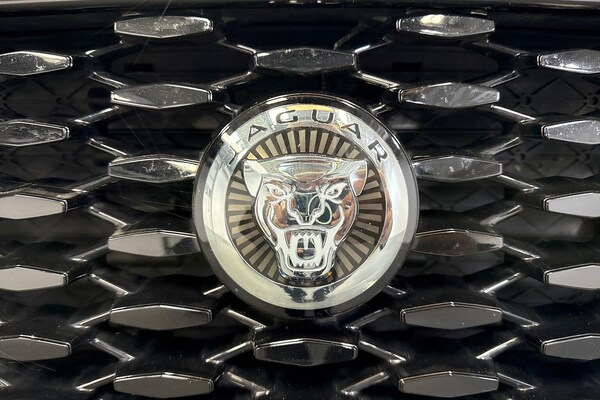 Used Jaguar F-Pace 2023 for sale - 75484813: Photo 23