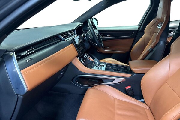 Used Jaguar F-Pace 2023 for sale - 75484813: Photo 7