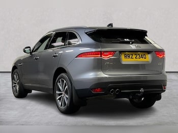 Used Jaguar F-Pace 2020 for sale - 75717962: Photo