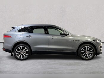 Used Jaguar F-Pace 2020 for sale - 75717962: Photo