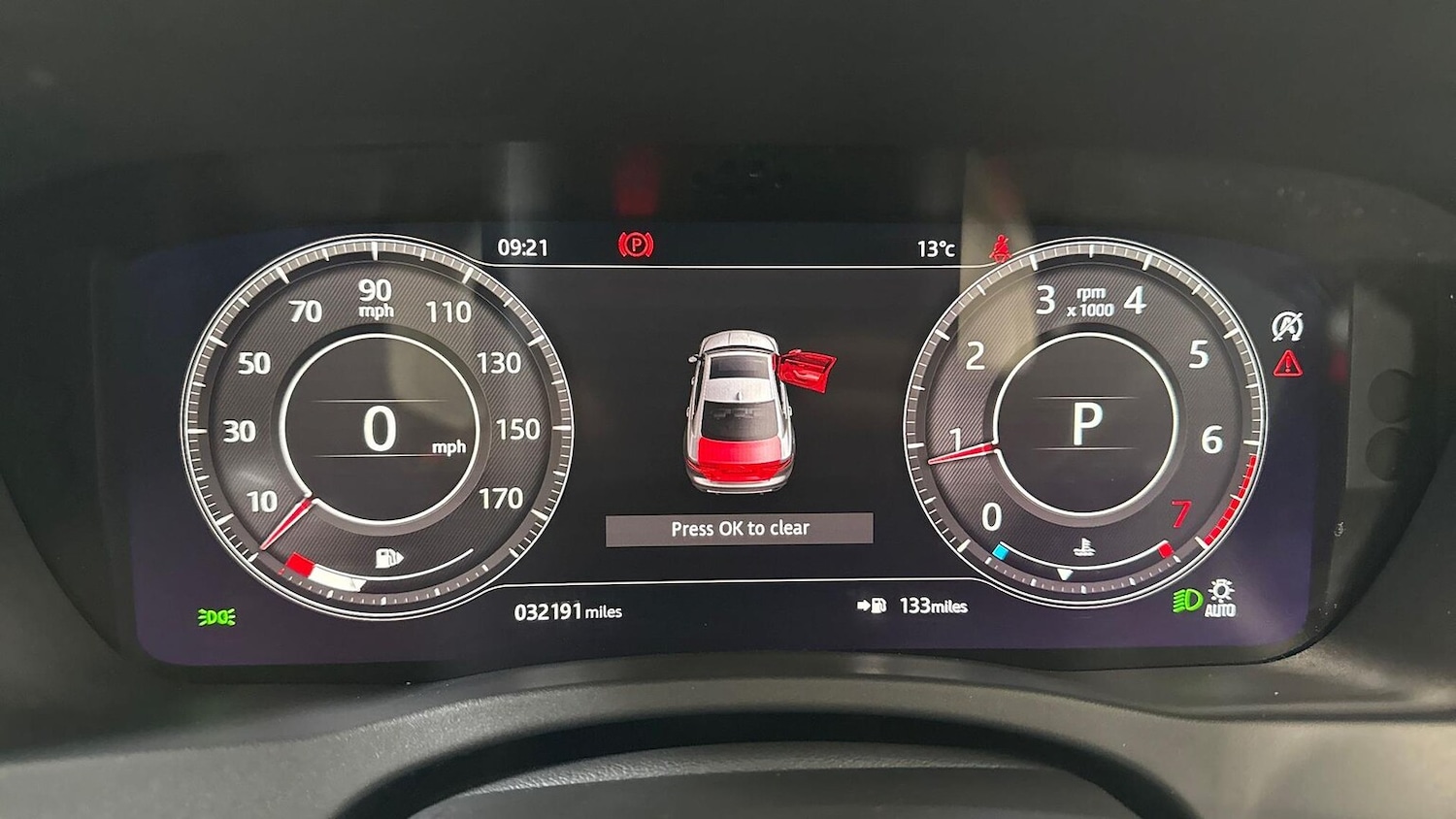 Used Jaguar XE 2019 for sale - 78106354: Photo 16