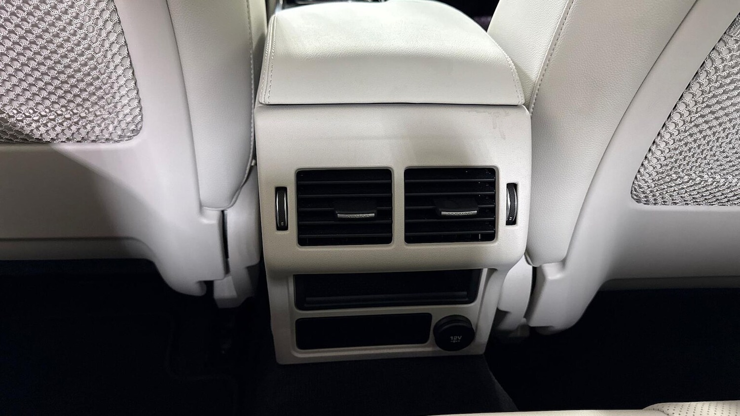 Used Jaguar XE 2019 for sale - 78106354: Photo 18