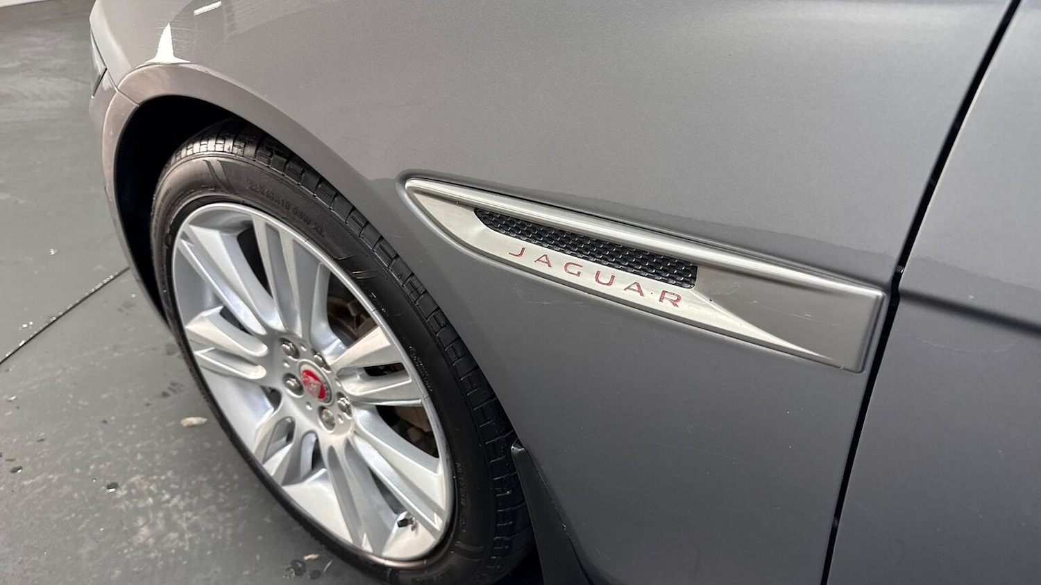 Used Jaguar XE 2019 for sale - 78106354: Photo 20