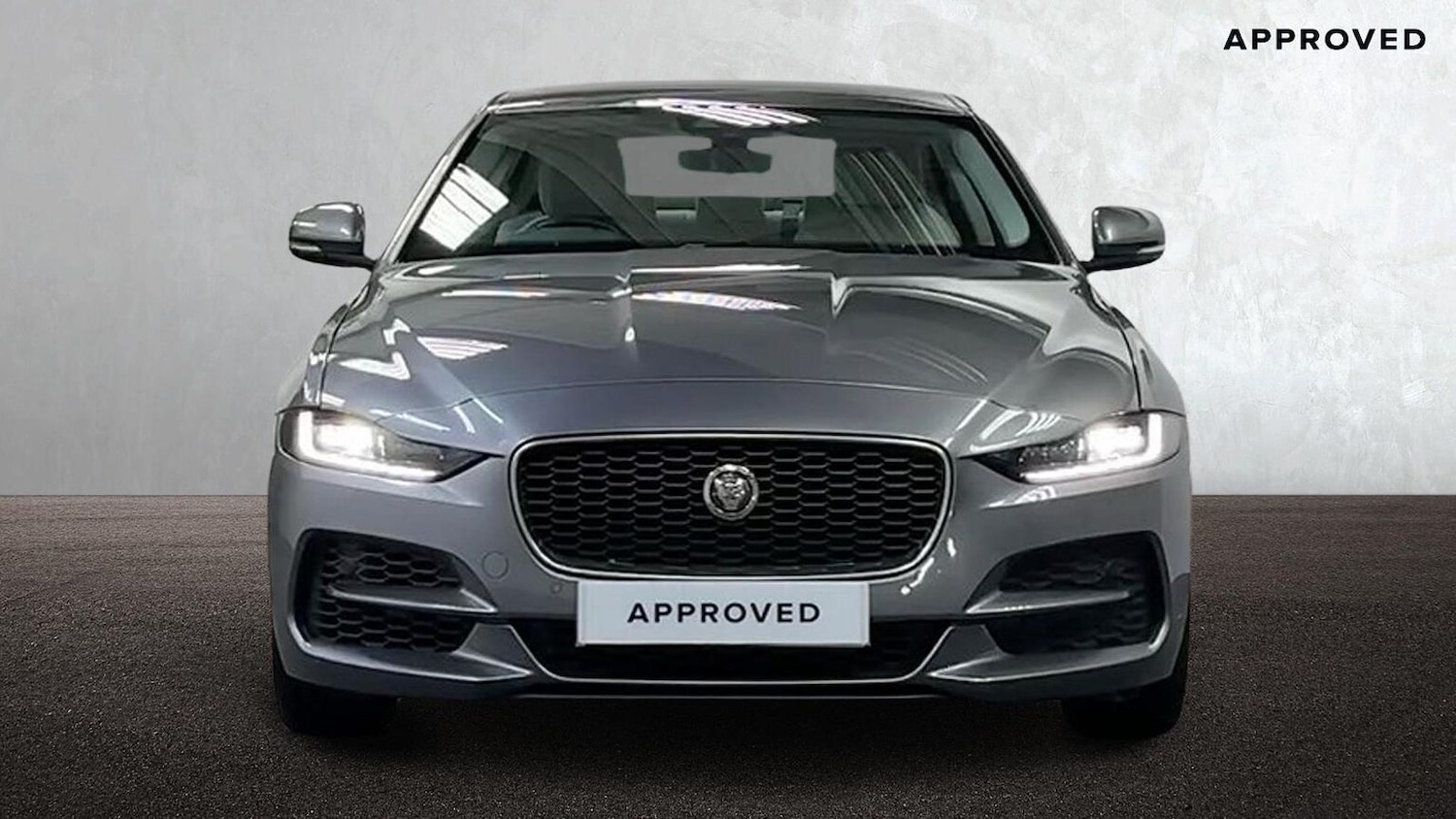 Used Jaguar XE 2019 for sale - 78106354: Photo 7