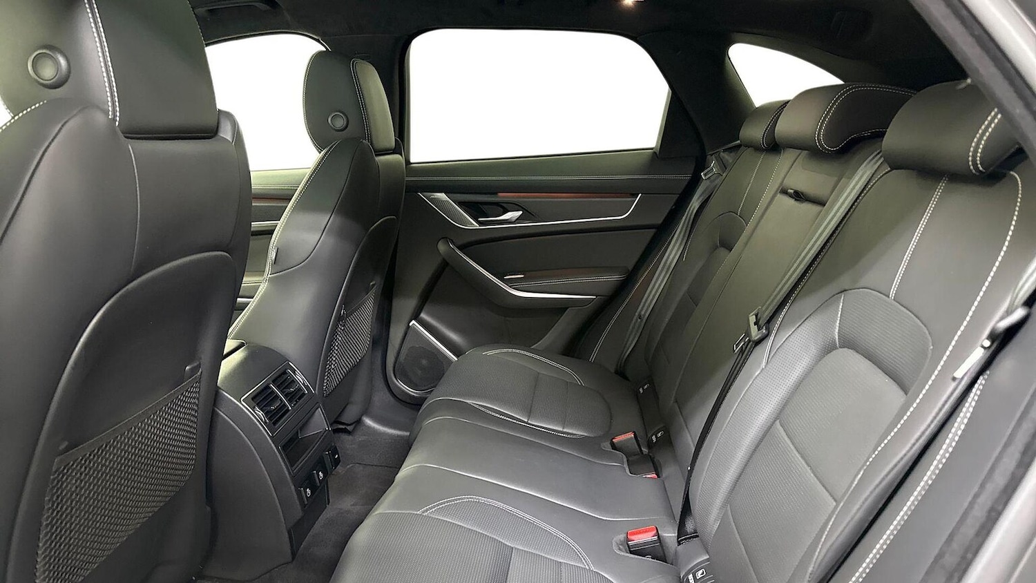 Used Jaguar F-Pace 2024 for sale - 78191298: Photo 5