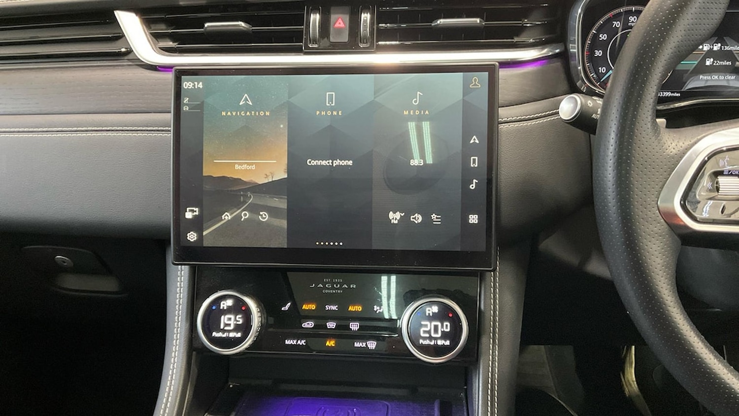 Used Jaguar F-Pace 2023 for sale - 76555473: Photo 10