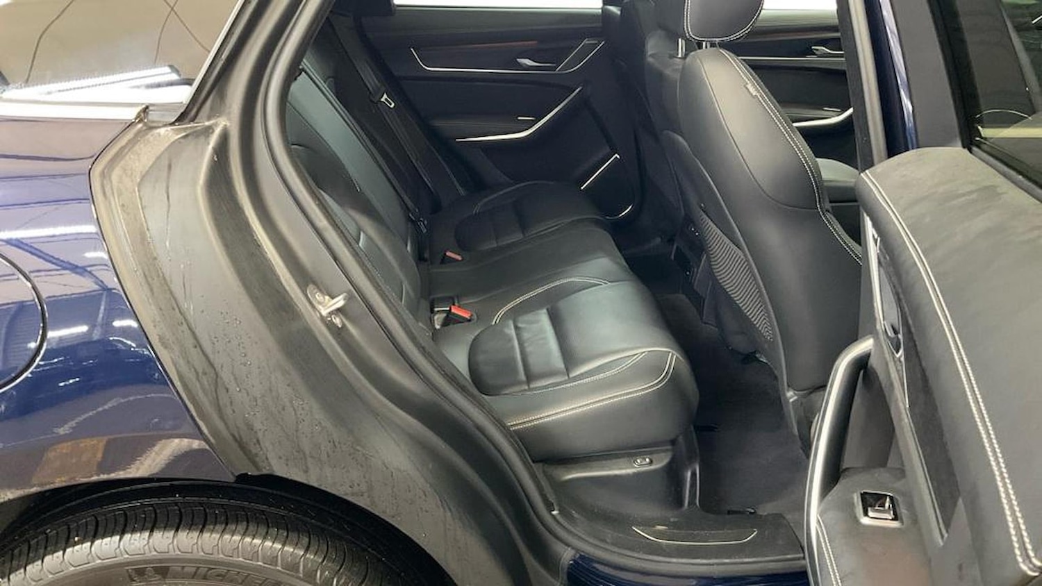 Used Jaguar F-Pace 2023 for sale - 76555473: Photo 4