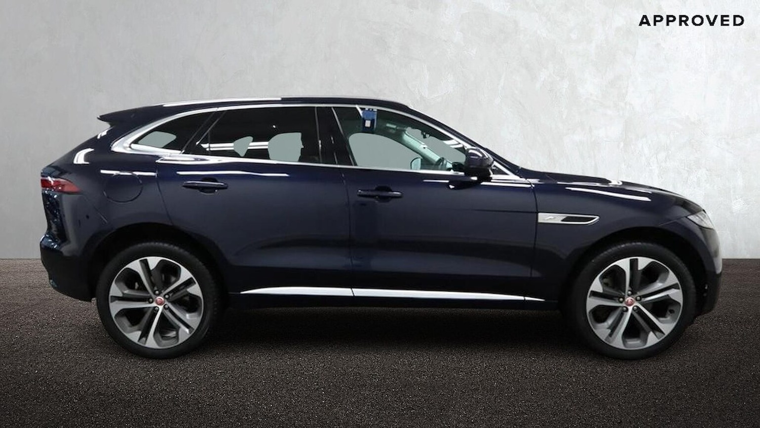 Used Jaguar F-Pace 2023 for sale - 76555473: Photo 5