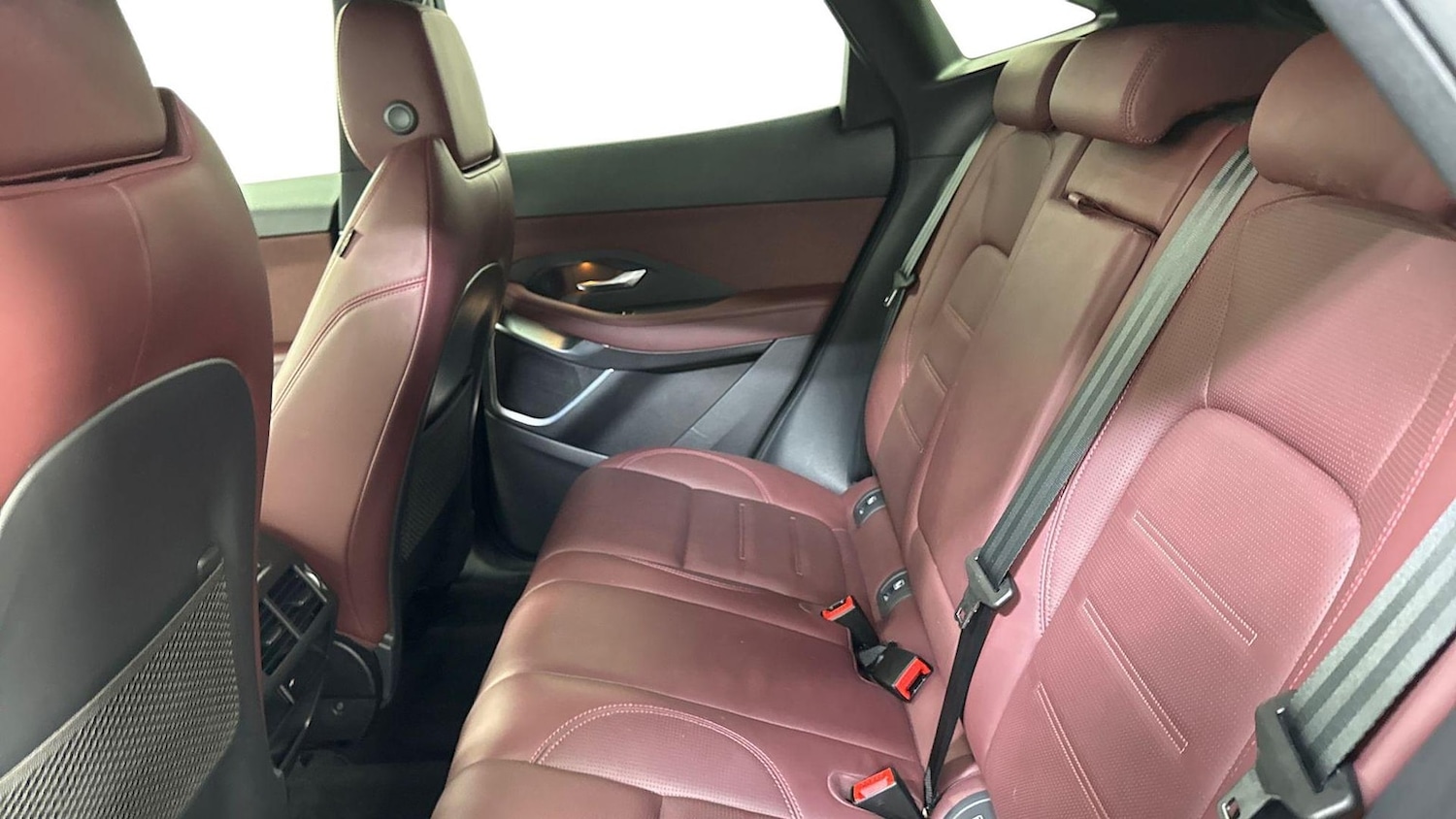 Used Jaguar E-Pace 2024 for sale - 78191278: Photo 4