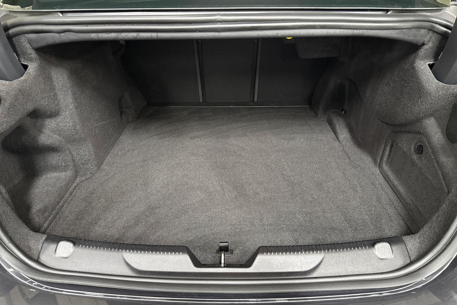 Used Jaguar XE 2022 for sale - 76149514: Photo 17