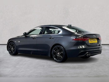 Used Jaguar XE 2022 for sale - 76149514: Photo 2